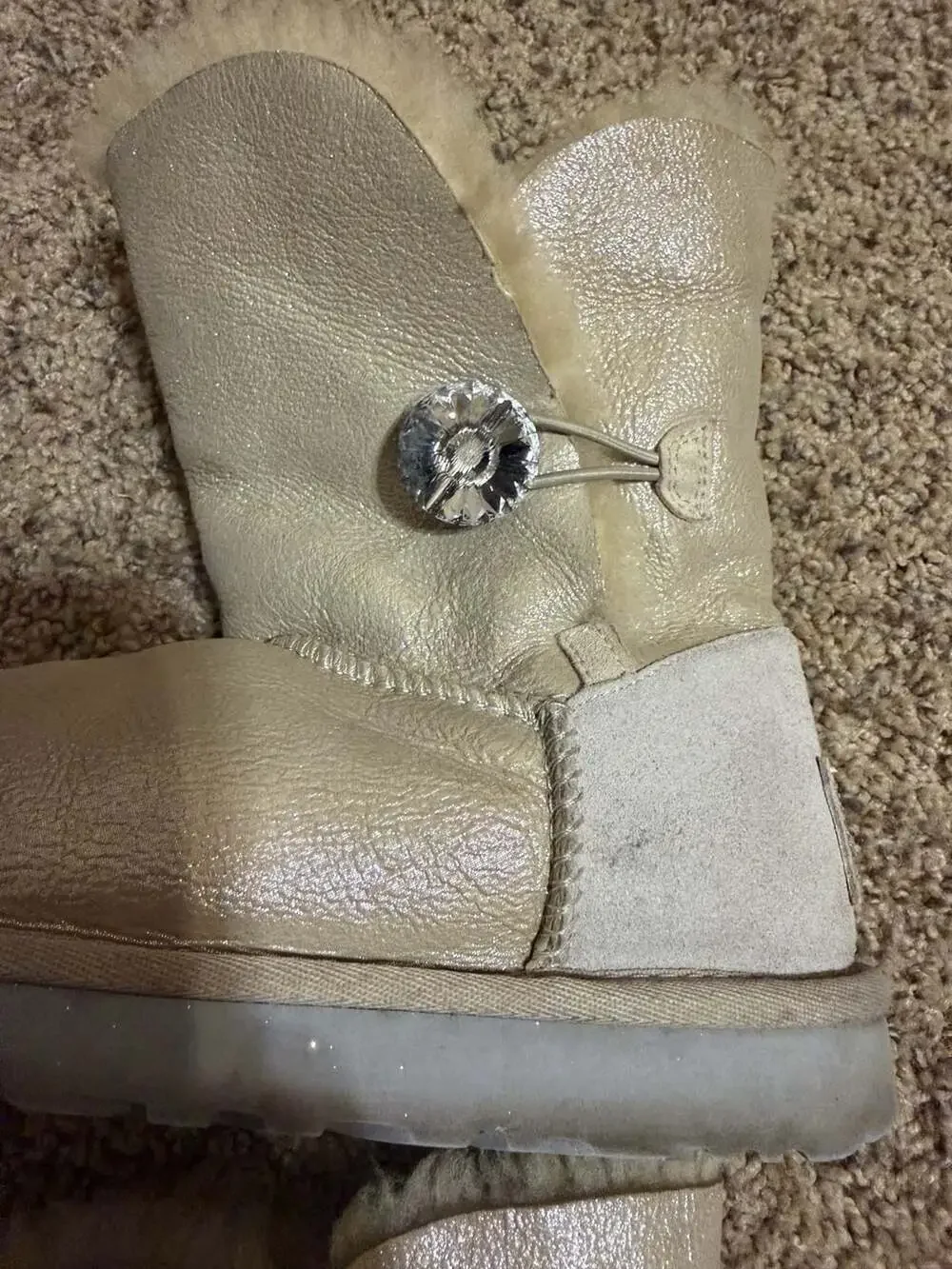 UGG Bailey Button Bling Metallic Gold Shearling Boots Size 7